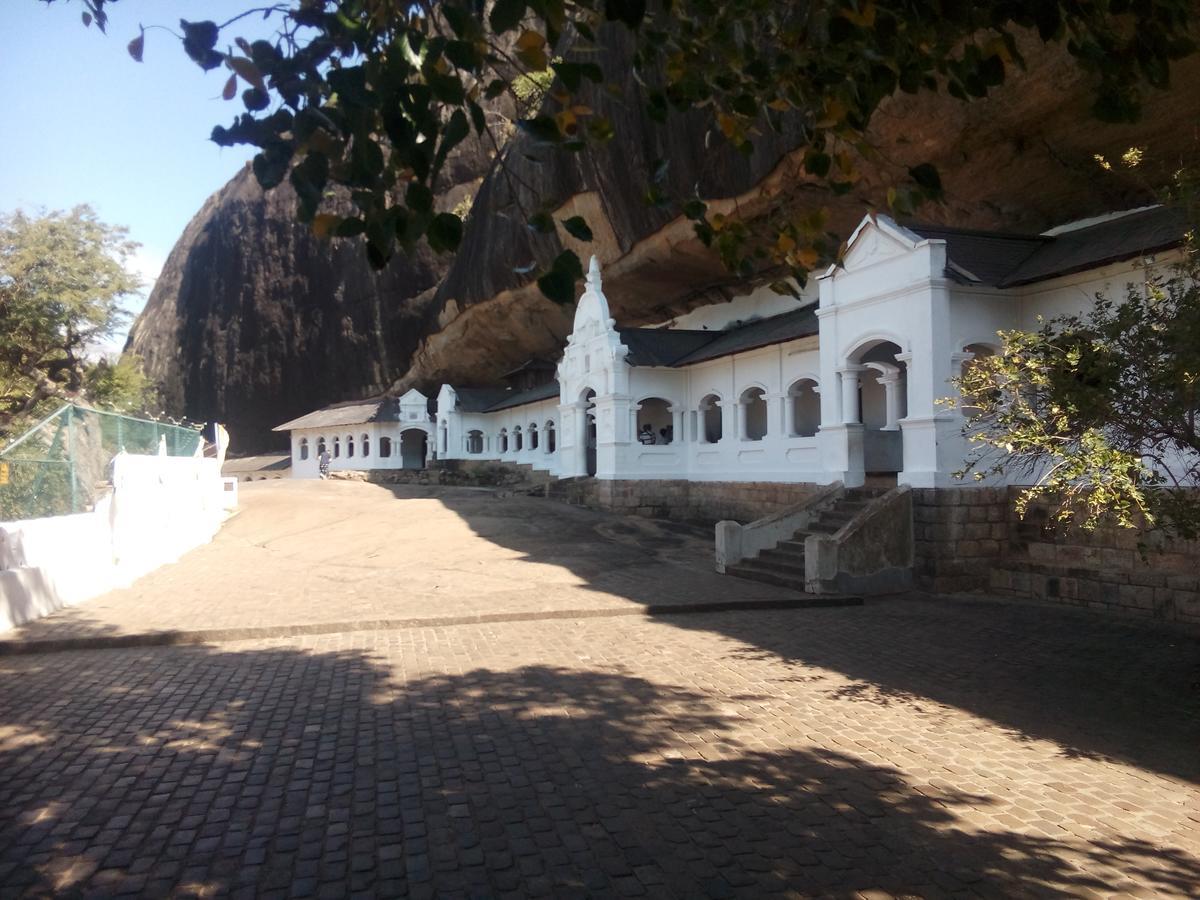 Pelwehera Homestay Dambulla Luaran gambar